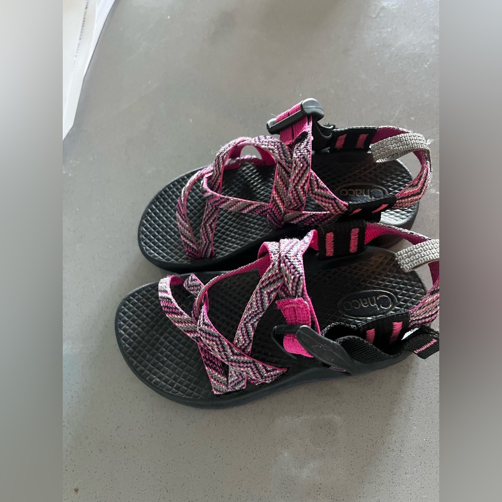 EUC Chaco Z1 Vibram sandals - Picture 2 of 7